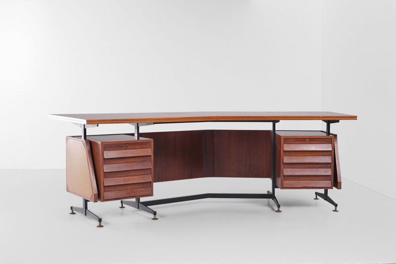 Grande scrivania in legno.  - Asta Design - Cambi Casa d'Aste