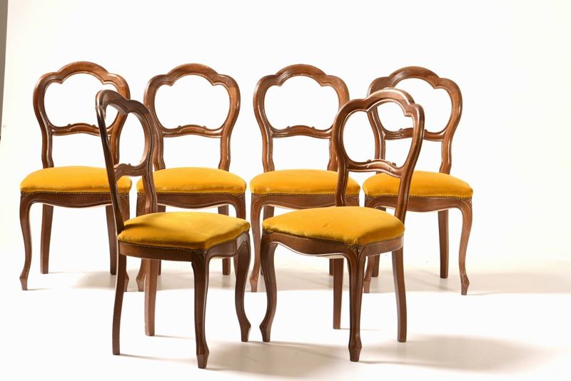 Sei sedie in noce con seduta imbottita, XX secolo  - Auction Fine Art January | Cambi Time - Cambi Casa d'Aste