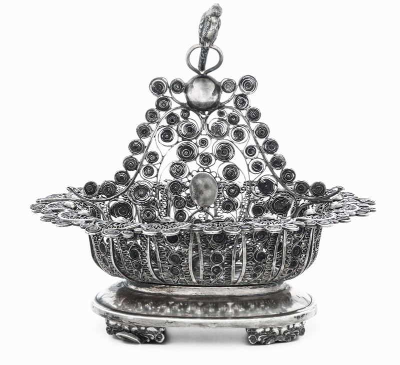 Cestino da cerimonia in filigrana d'argento. Area balcanica, XIX secolo  - Auction Collectors' Silvers and Objets de Vertu - I - Cambi Casa d'Aste