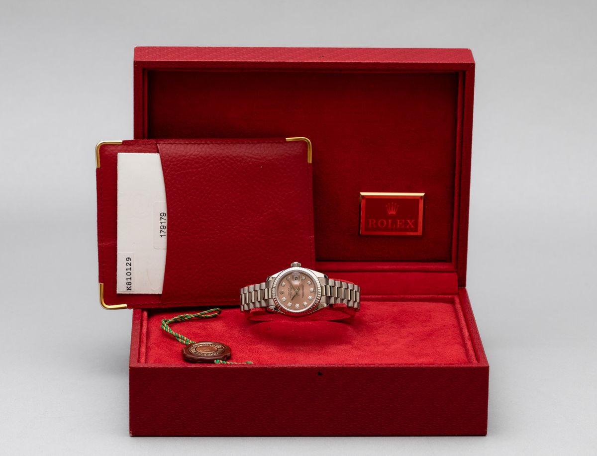 Rolex - Datejust Lady Ref 179179 in Oro Bianco con Ghiera Zigrinata, Bracciale President, Quadran...