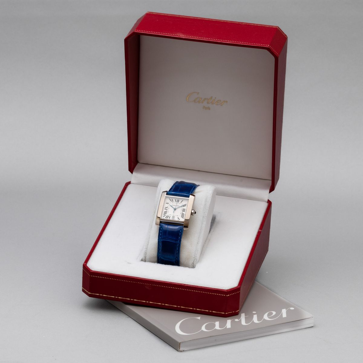 Cartier - Elegante Tank Francaise Automatico in Oro Bianco 18k con Datario, Quadrante Numeri Roma...