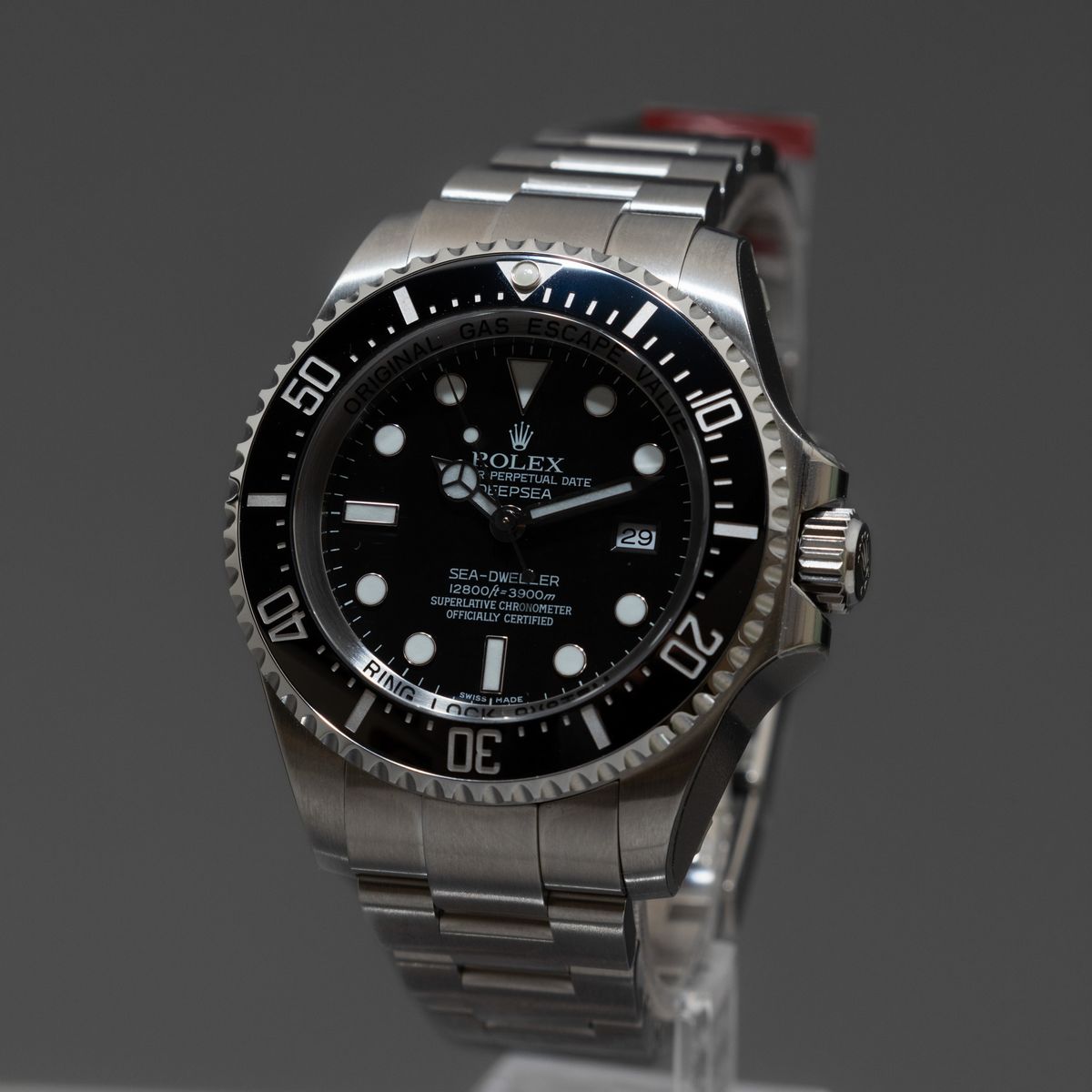 Rolex - Seadweller Deepsea 116660, in Acciaio con Bracciale Oyster e Valvola di Scappamento Dell'...