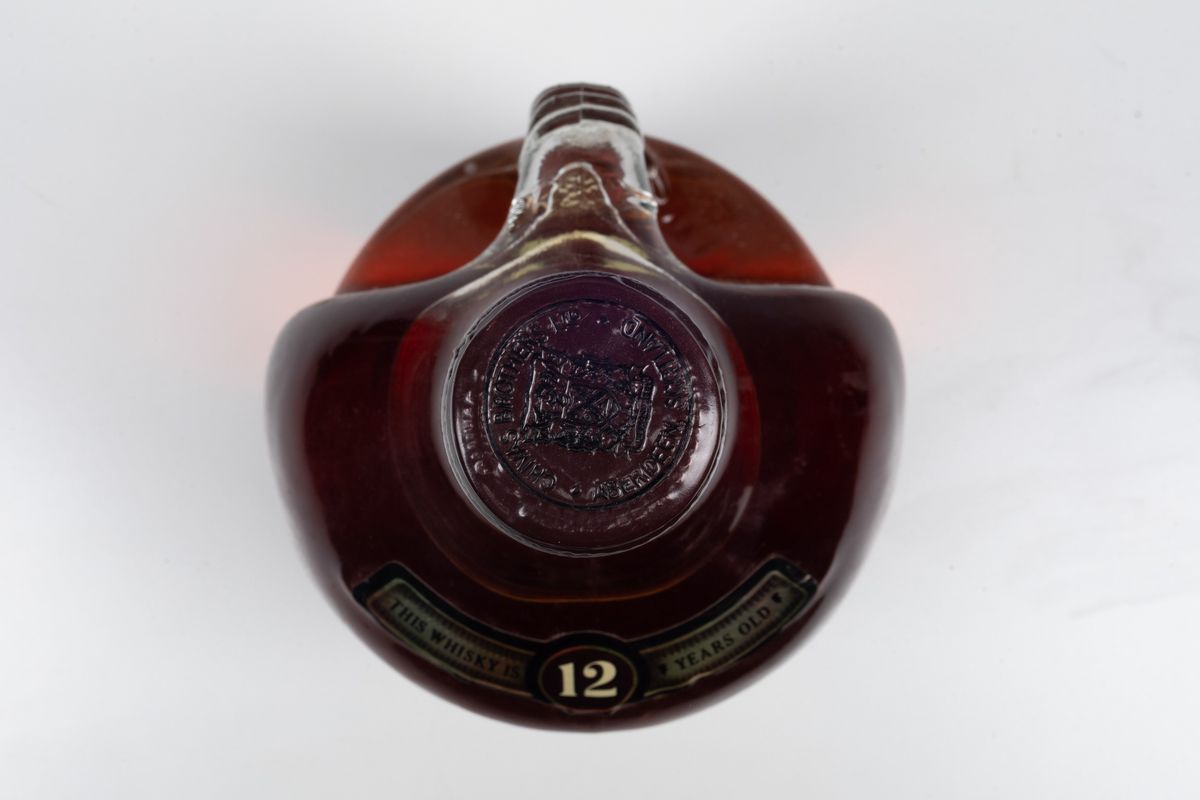 Chivas Regal, Blended Scotch Whisky 12 Years Old