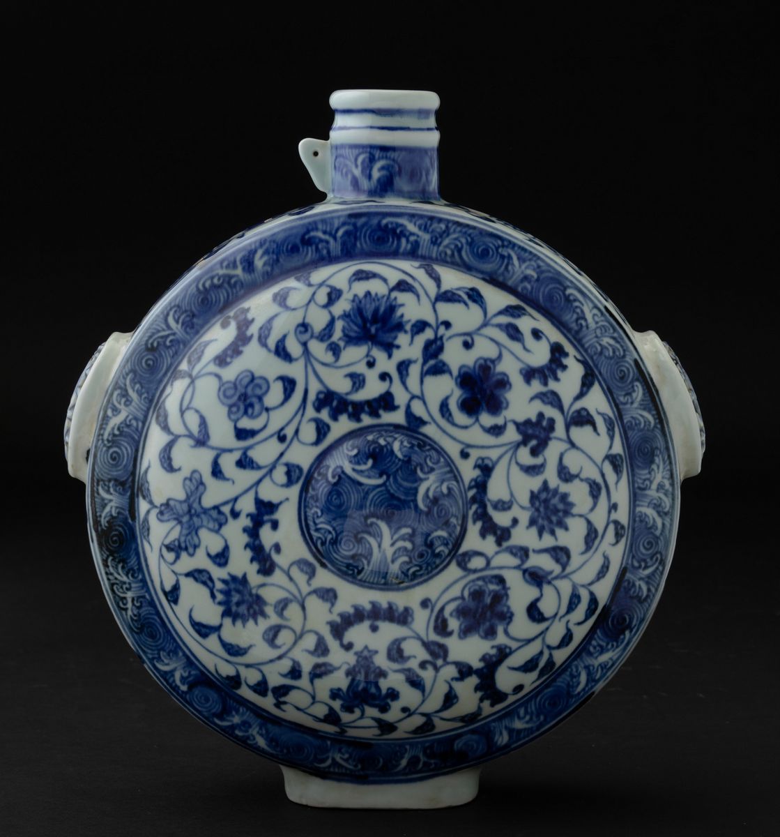 Fiasca in Porcellana Bianca e Blu con Decori Floreali, Cina, XX Secolo