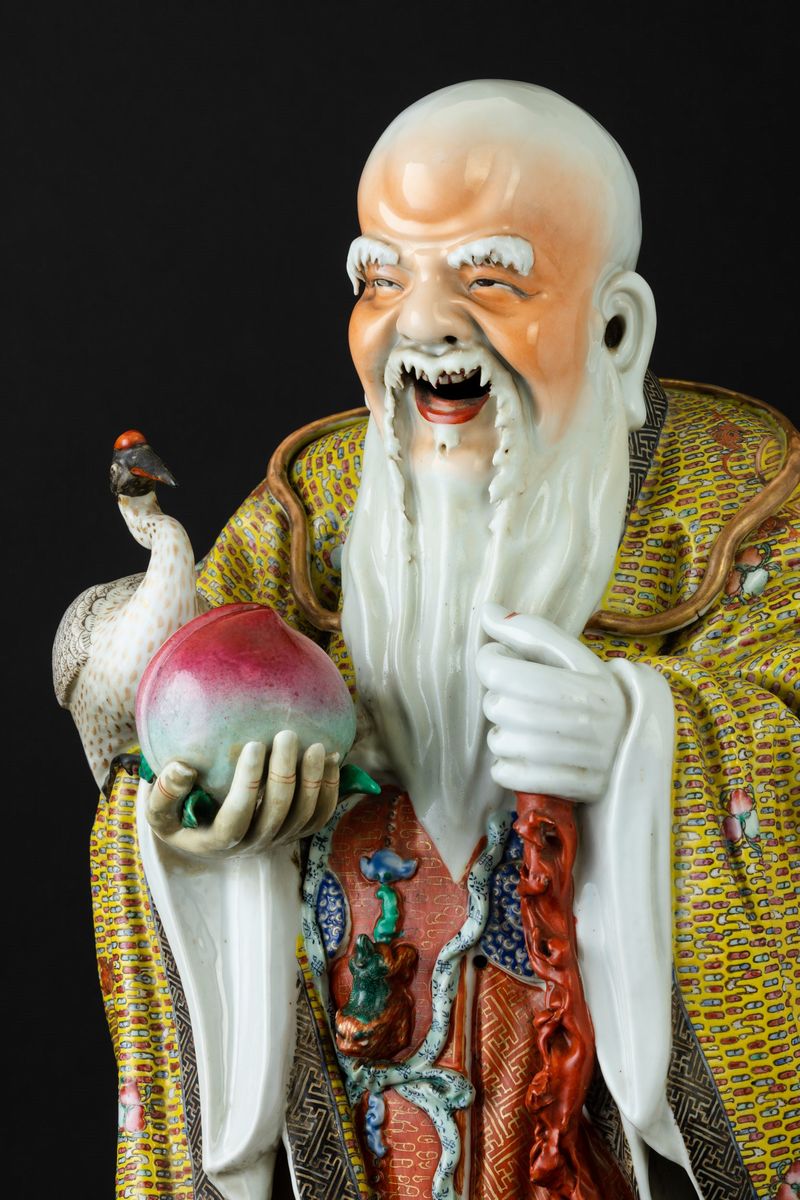 Figura di Luohan in Porcellana a Smalti Policromi, Cina, Repubblica, XX Secolo