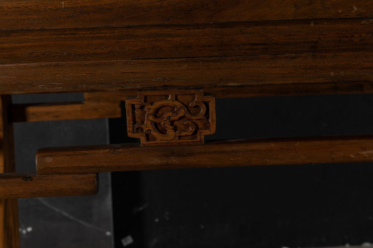 Altare in Legno Dolce con Figure di Drago Incise, Cina, Dinastia Qing, XIX Secolo