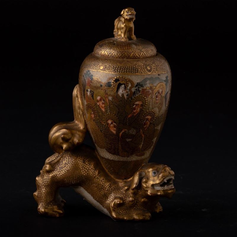 A Satsuma porcelain censer, Japan, Meiji period  - Auction Chinese Works of Art - II - Cambi Casa d'Aste