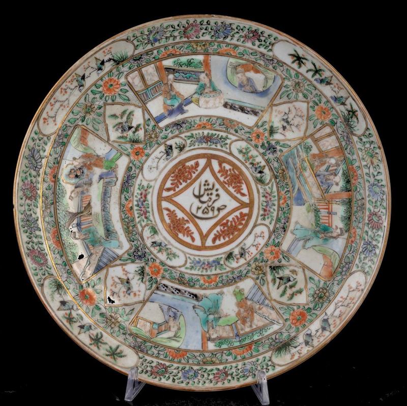 A Famille Verte plate, China, Qing Dynasty  - Auction Chinese Works of Art - II - Cambi Casa d'Aste