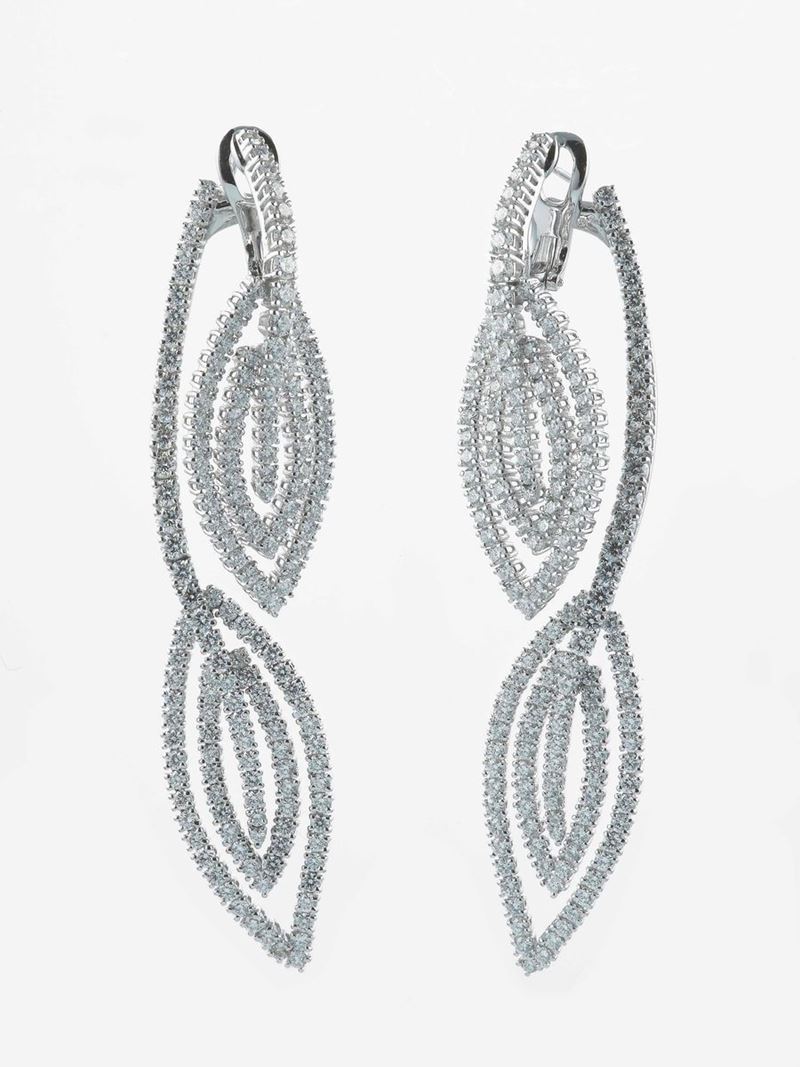 Pair of diamond and gold earrings  - Auction Contemporary Jewels - Cambi Casa d'Aste