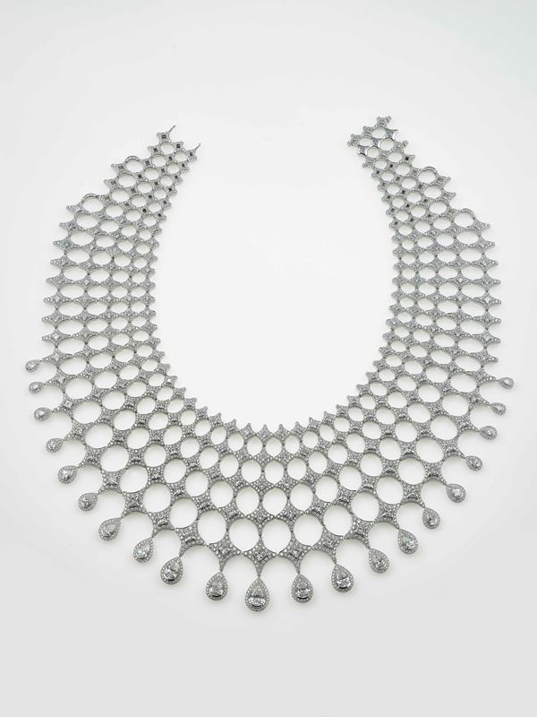 Amazing diamond necklace