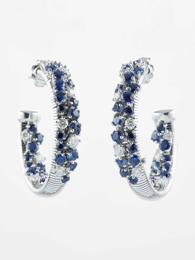 Modello Stardust. Orecchini con Zaffiri per Ct 6.02 e Diamanti per Ct 1.40
