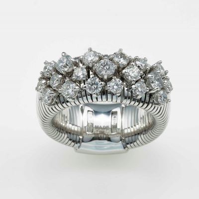 Modello Stardust. Anello con Diamanti per Ct 1.71