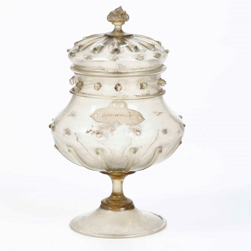 Vaso da farmacia con coperchio in vetro soffiato. XVII secolo  - Auction Antique October | Cambi Time - Cambi Casa d'Aste