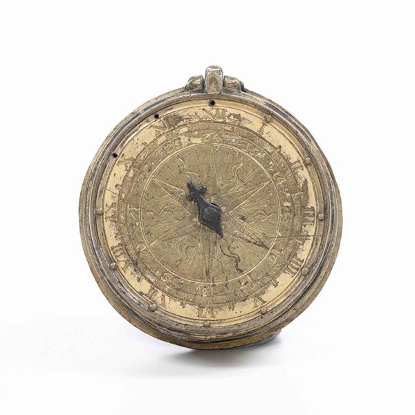 Cassa di orologio in metallo inciso. Privo di meccanismo, XVI/XVIII secolo
