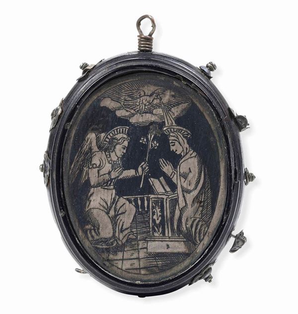 Pendente in argento con placchetta a bulino raffigurante Natività e Annunciazione. Oreficeria rinascimentale lombarda Fine XVI, inizi XVII secolo