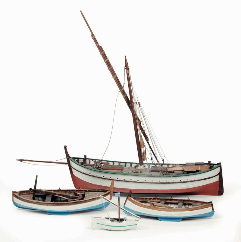 Barca da pesca e tre modellini di gozzo in legno. XX secolo  - Asta Arte Marinara e Strumenti Scientifici - Cambi Casa d'Aste