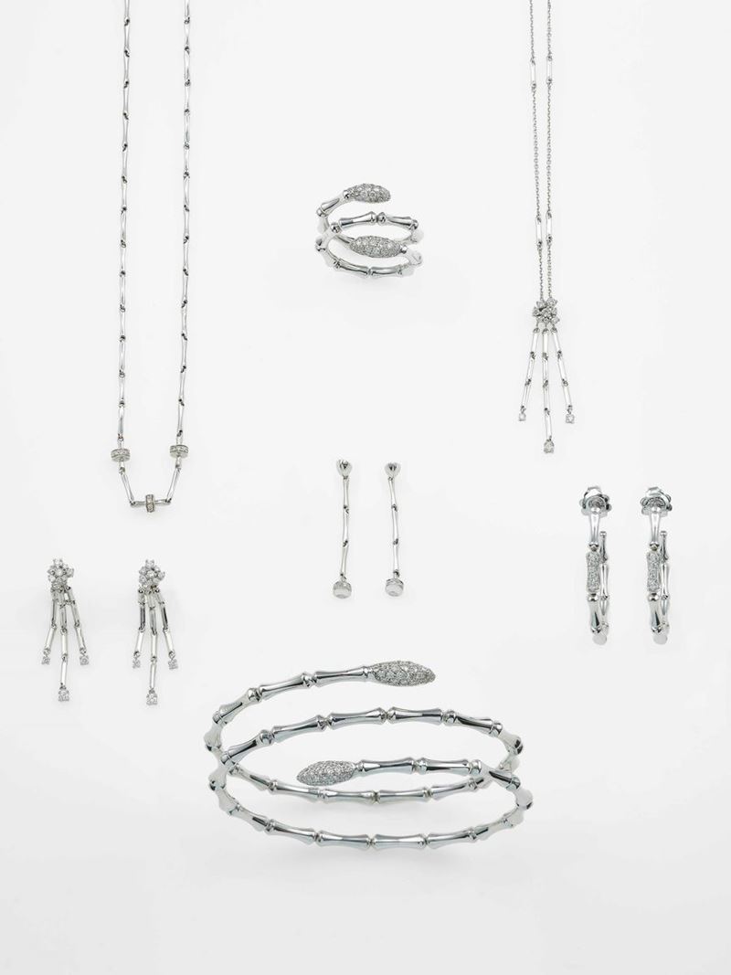 Group of three pairs of earrings, teo necklaces, one ring and one bangle necklace  - Auction Contemporary Jewels - An Italian brand story - Cambi Casa d'Aste