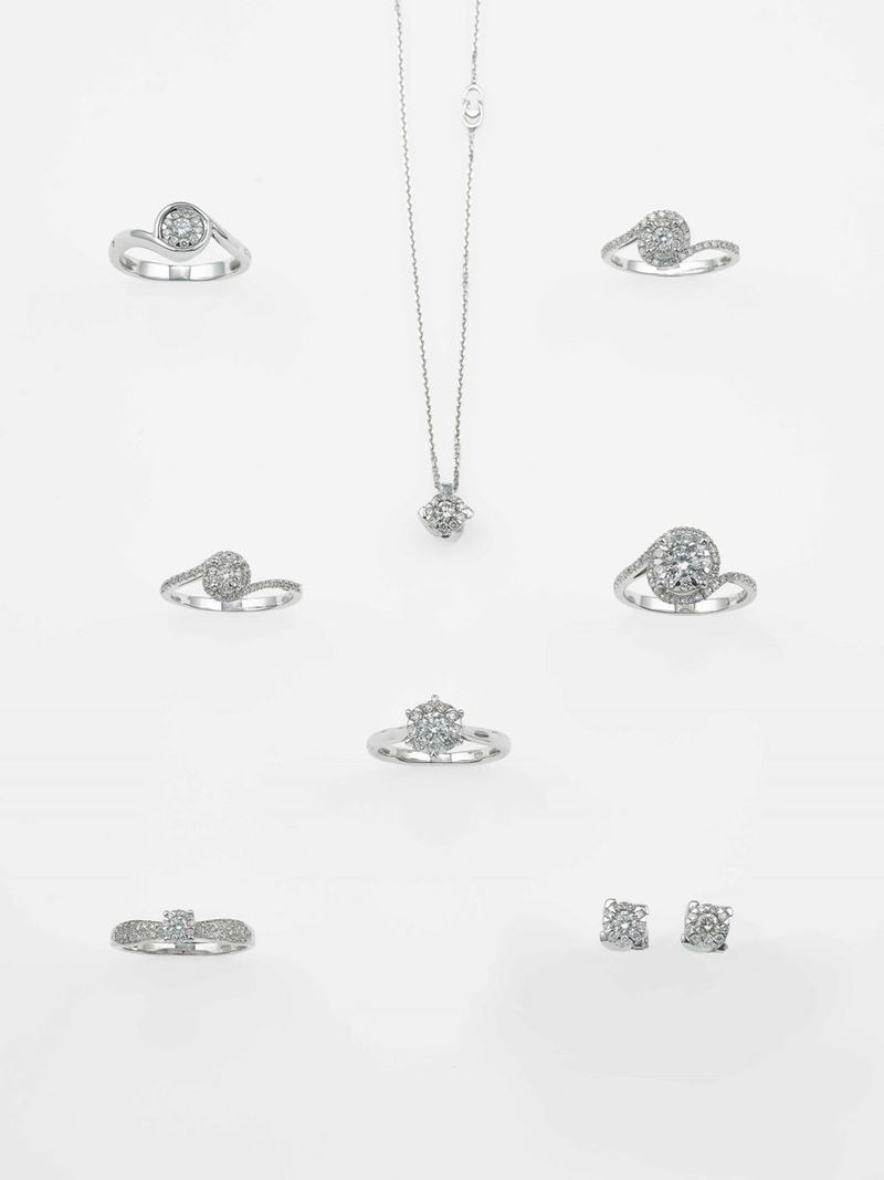 Modello Bouquet. Lotto composto da dieci anelli, due pendenti ed un paio di orecchini con diamanti  - Asta Gioielli Contemporanei - Cambi Casa d'Aste