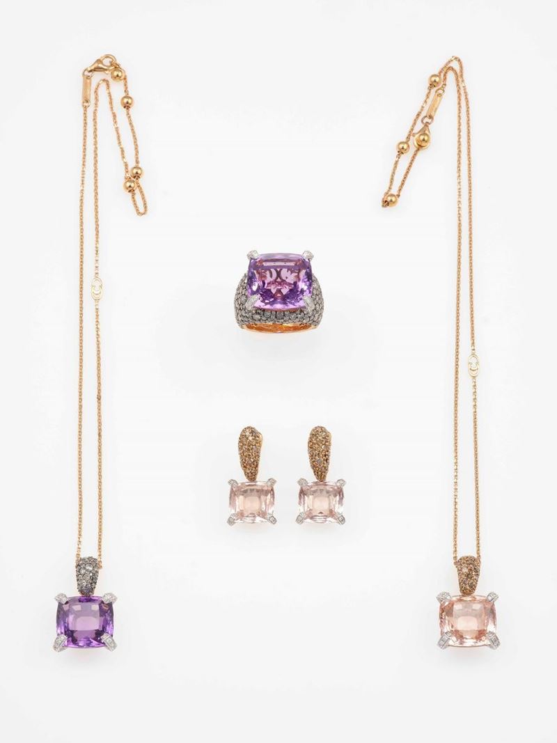 Group of two pendents, one ring and a pair of earrings  - Auction Contemporary Jewels - An Italian brand story - Cambi Casa d'Aste