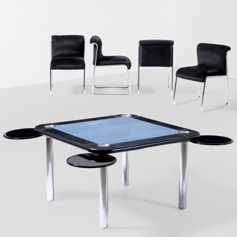Set da gioco con tavolo e quattro sedie.  - Auction Design Lab - Cambi Casa d'Aste