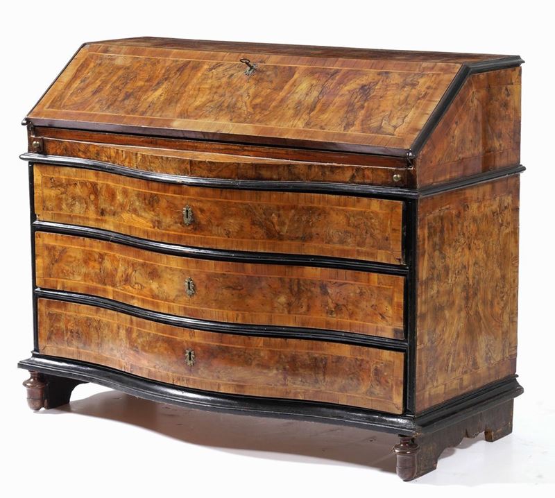 Ribalta a tre cassetti lastronata, Lombardia XVIII secolo  - Auction Antique September | Cambi Time - Cambi Casa d'Aste