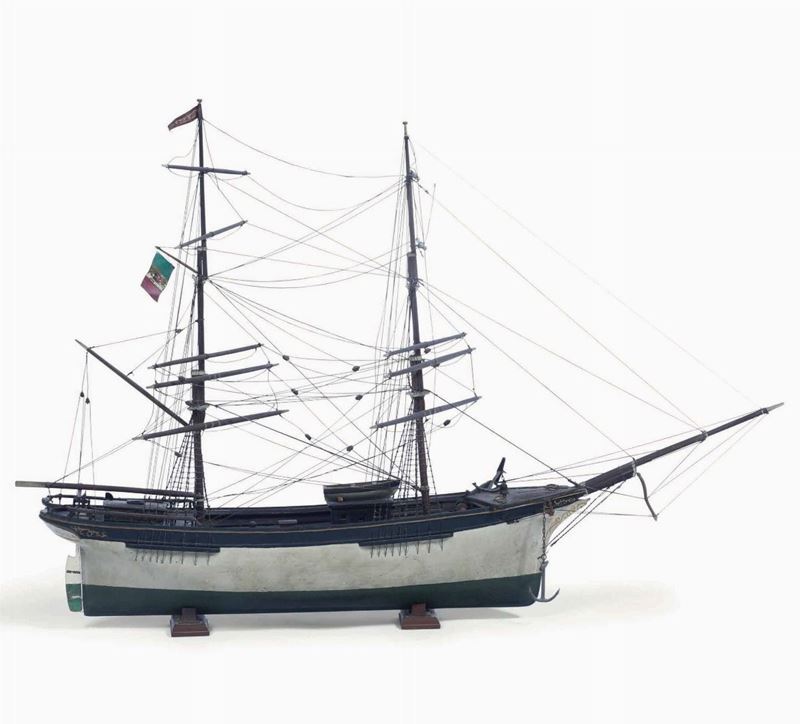 Modellino di brigantino in legno battente bandiera italiana, XX secolo  - Auction Marittime Art and Scientific Instruments - Cambi Casa d'Aste