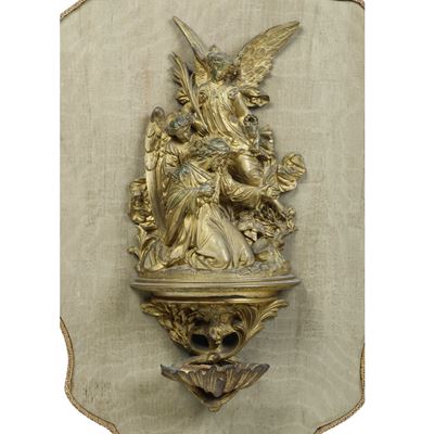 Acquasantiera in Bronzo Dorato Raffigurante Gesù tra gli Angeli