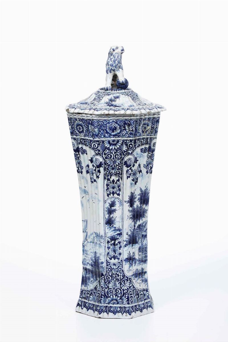 Grande Vaso con Coperchioolanda, Manifattura di Delft, Prima Metà del XX Secolo