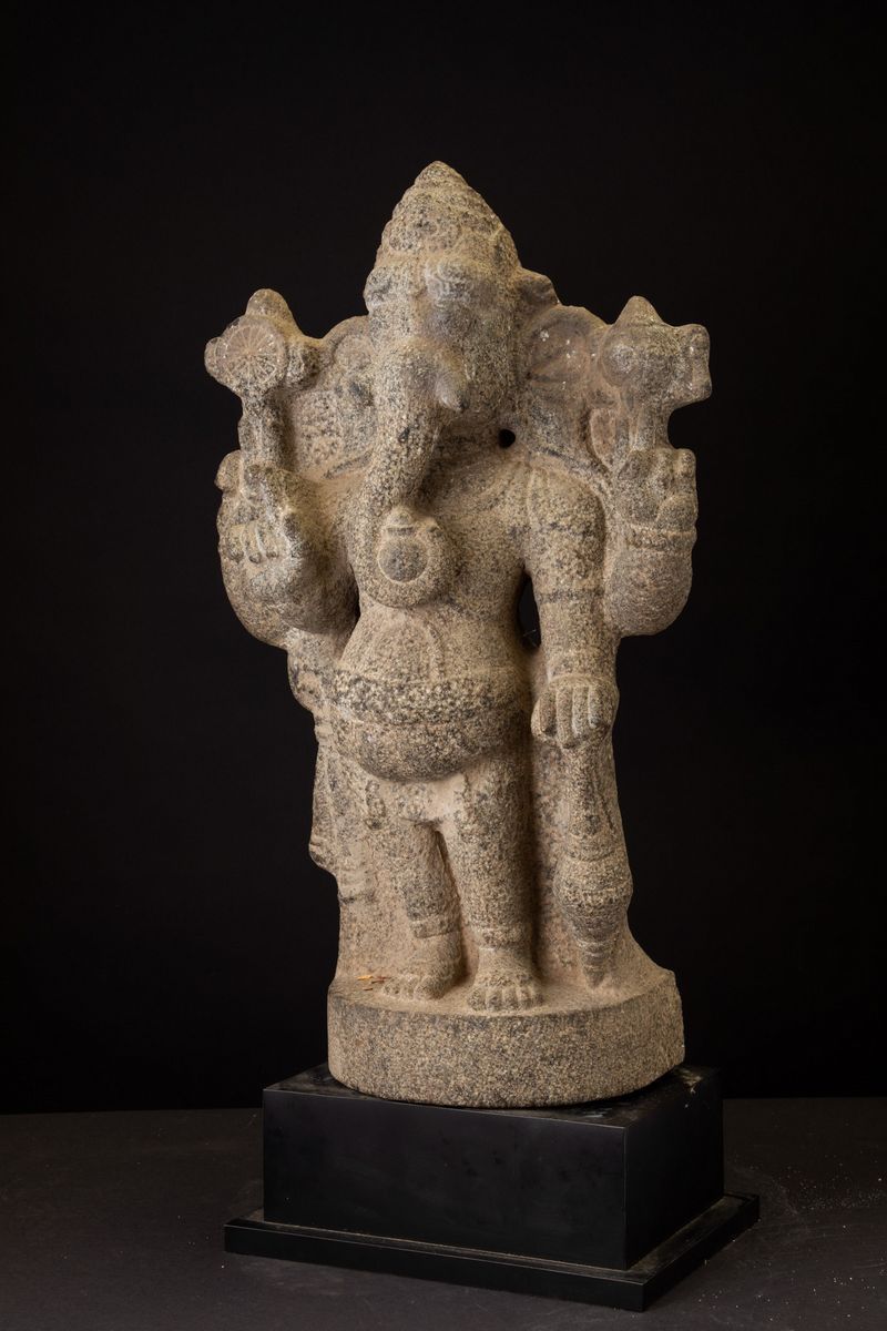 Stele Scolpita in Pietra Raffigurante Shiva, India, XIV Secolo