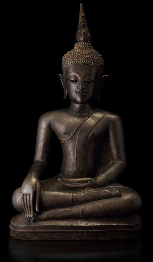 Grande figura di Buddha Sakyamuni in bronzo, Thailandia, XIX secolo