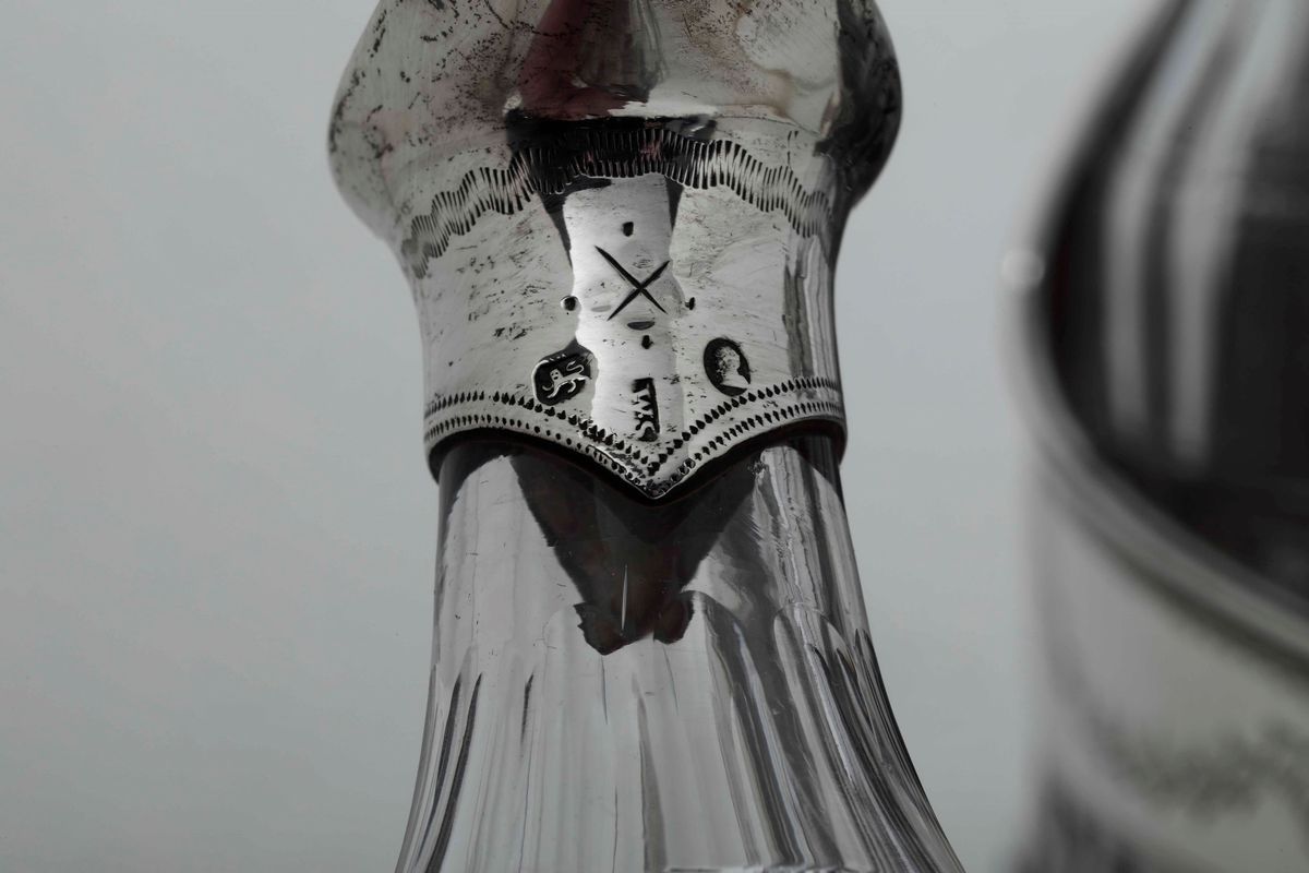 Cruet in Argento Fuso, Sbalzato, Cesellato e Traforato. Londra, 1809. Argentiere William Summer