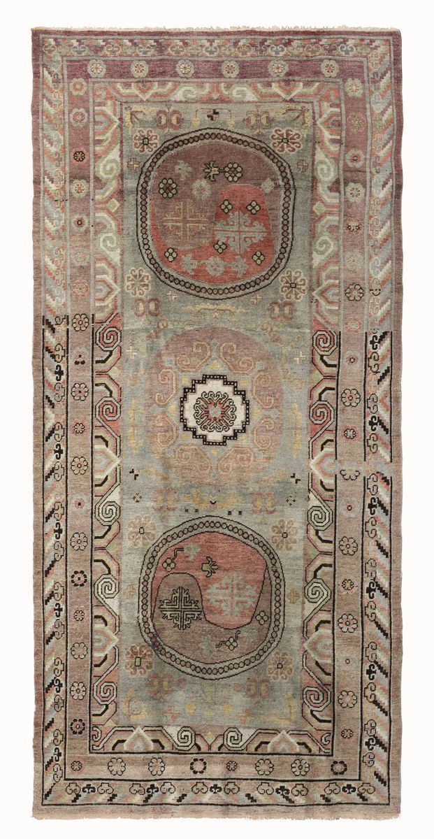 Tappeto Samarcanda. Est Turkestan, inizio XX secolo  - Auction Italian Mansions - Cambi Casa d'Aste