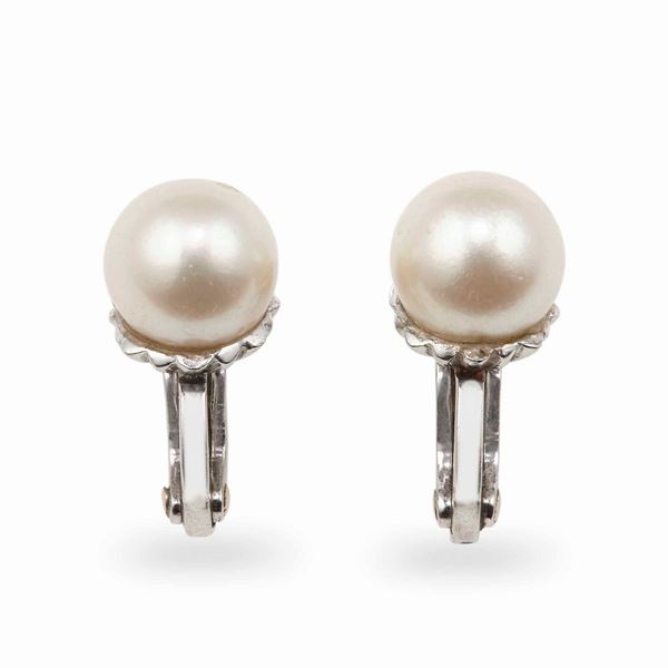 Pair of cultured pearl earrings