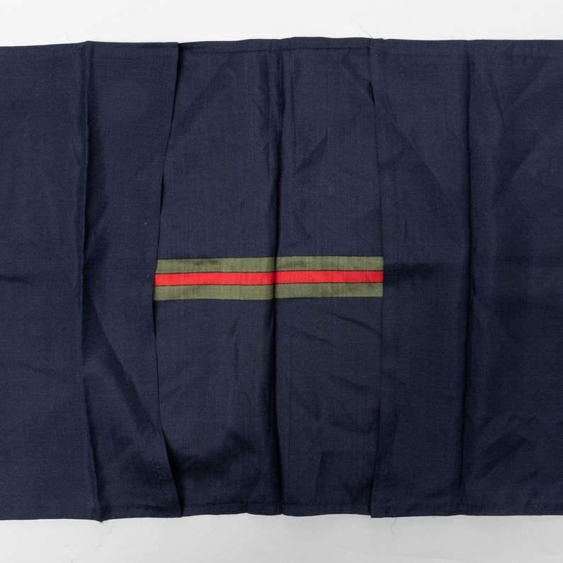 Ysl/hermés/gucci - Lotto di Due Foulards e una Bustina di Gucci