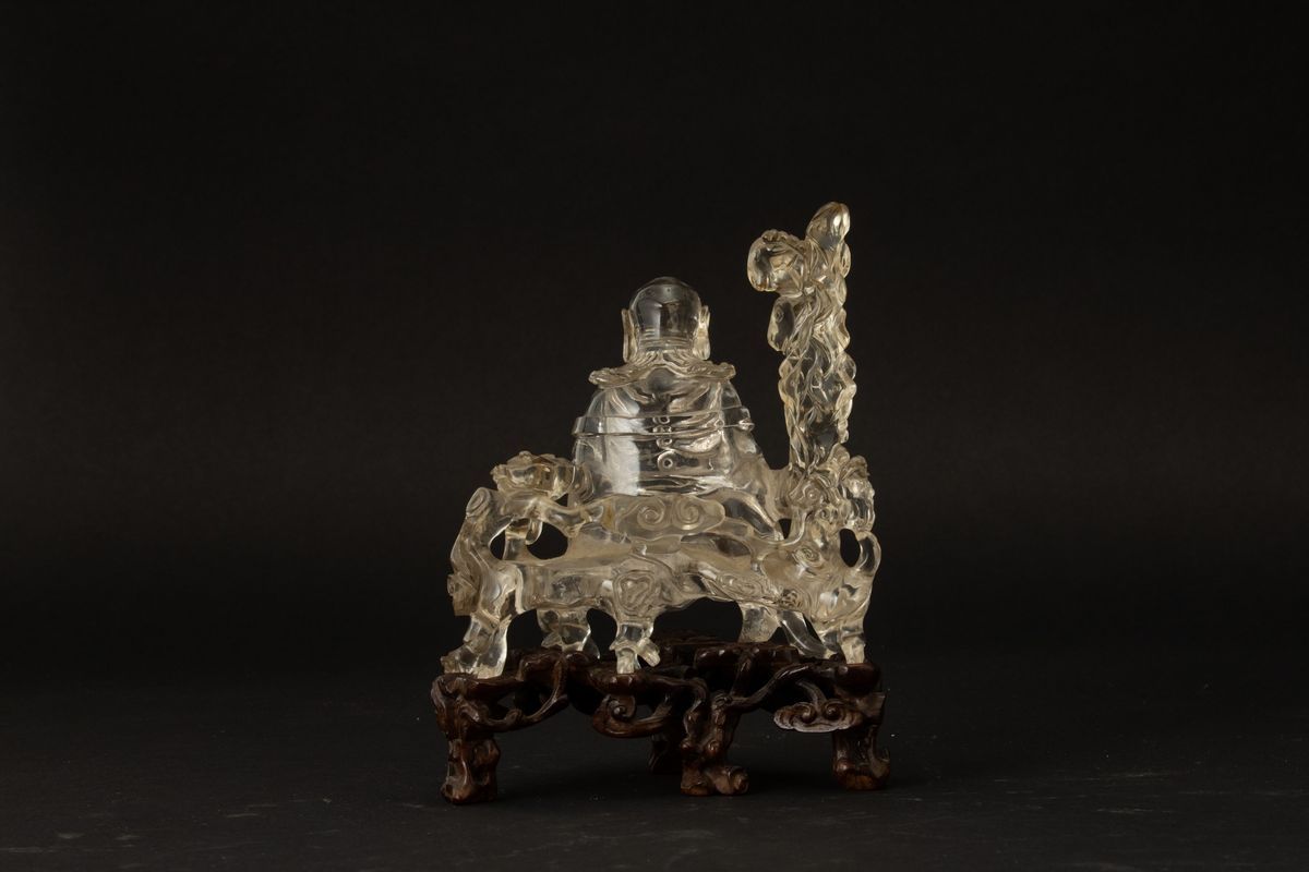 Figura di Buddha Magro Scolpito in Cristallo di Rocca, Cina, Dinastia Qing, XIX Secolo