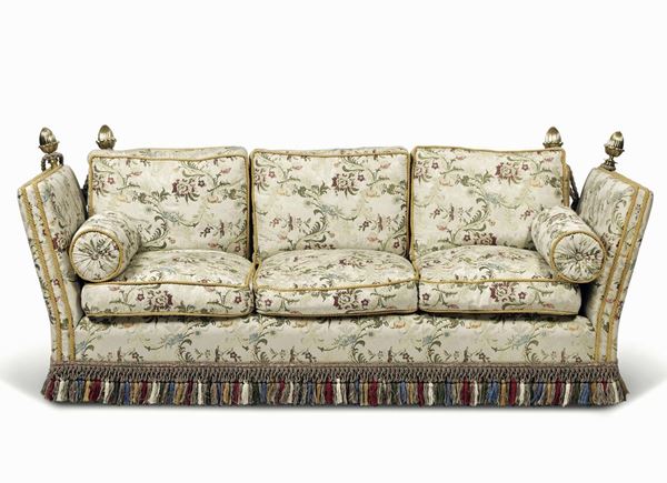 Coppia di divani "caccia" imbottiti, XX secolo