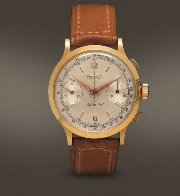 EBERHARD - Extrafort cronografo in oro 18k carica manuale, due contatori quadrante Argentè con indici applicati