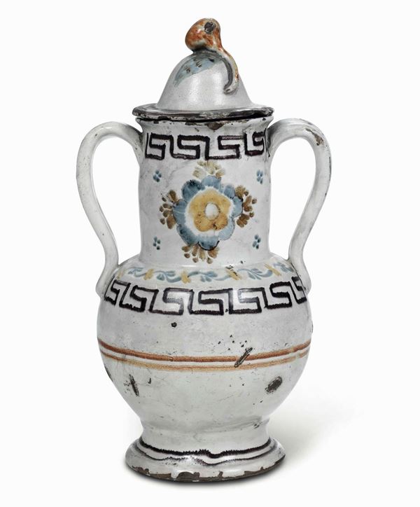 Vaso biansato con coperchio  Puglia, Manifattura di Grottaglie, XIX secolo 