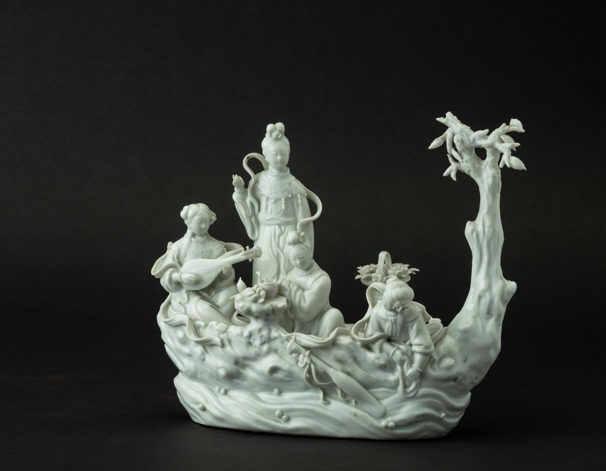 Gruppo in Porcellana Blanc De Chine Raffigurante Scena di Vita Comune con Fanciulle, Cina, Repubb...