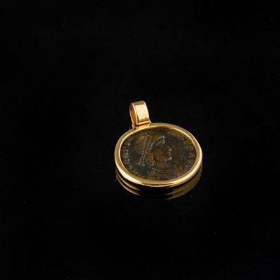 Ciondolo con Medaglia