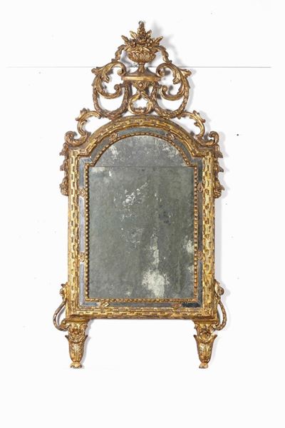 Specchiera in Legno Intagliato e Dorato. XVIII-XIX Secolo