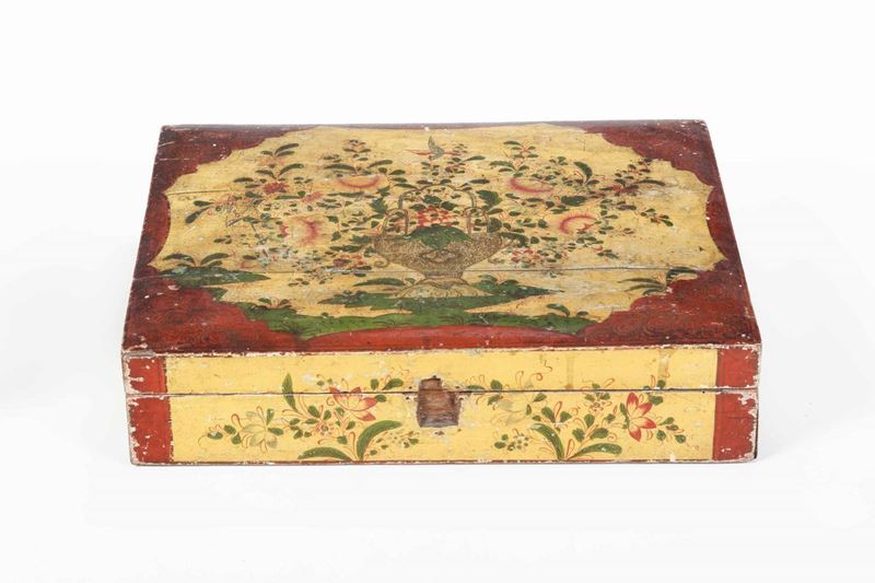 Grande scatola in legno dipinto. XIX secolo  - Asta Antiquariato Aprile | Cambi Time - Cambi Casa d'Aste