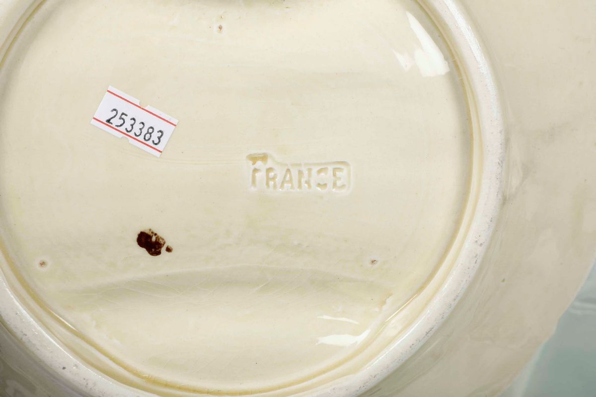 Sei Piatti Diversi e un Présentoir per Asparagifrancia, Fine XIX e Inizio XX Secolo