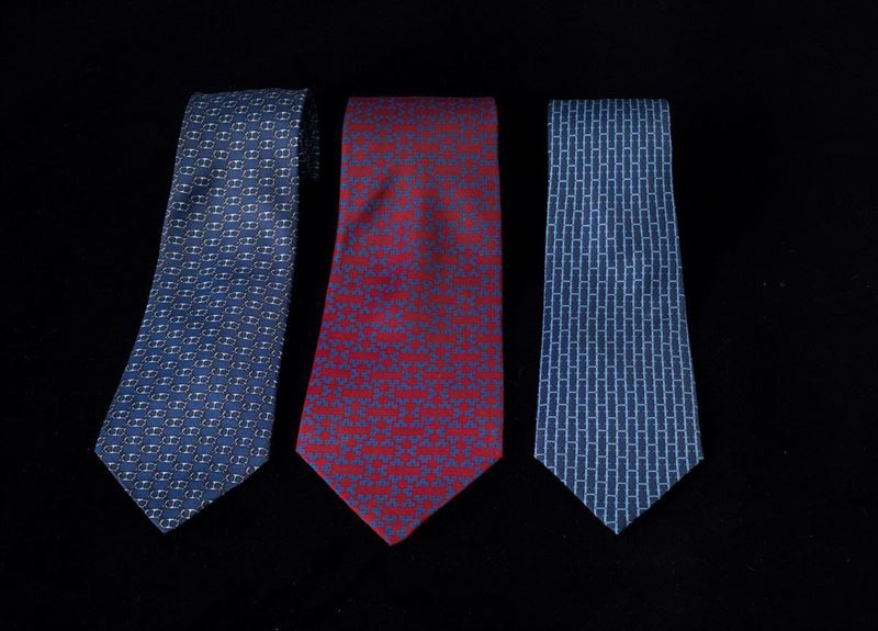 Lotto di 3 cravatte Vintage in seta Hermes blu e rosso  - Asta For Men | Cambi Time - Cambi Casa d'Aste