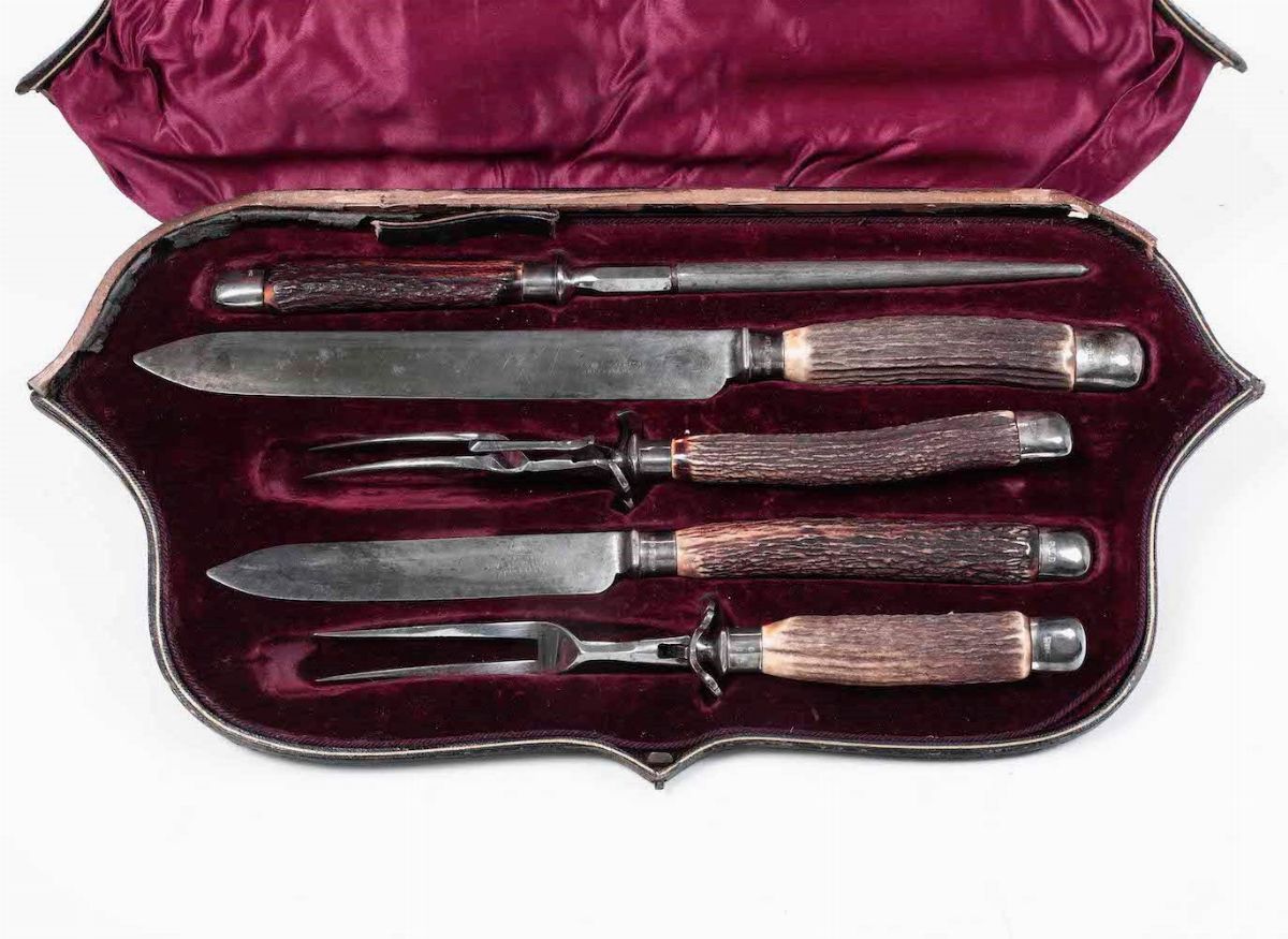 Set da Taglio in Custodia di Pelle.