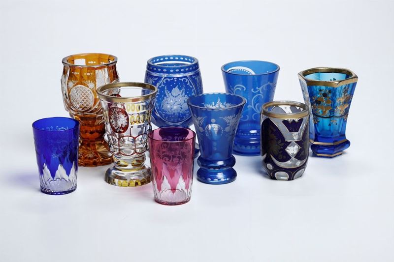 Nove bicchieri con motivi vegetali Boemia, XIX-XX secolo    - Asta Ceramiche e Vetri | Cambi Time - Cambi Casa d'Aste