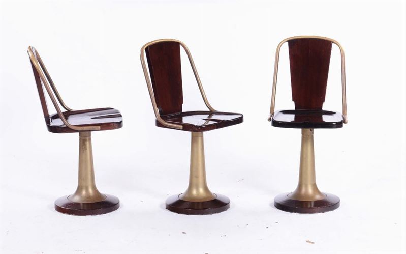 Tre sedie girevoli da barca in legno e ottone, XX secolo  - Auction Marittime Art and Scientific Instruments - Cambi Casa d'Aste