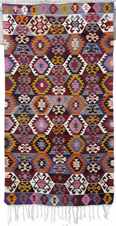 Kilim Ushak, Anatolia, metà XX secolo, 255 x 142 cm