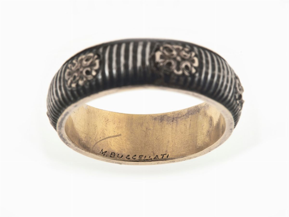 M. Buccellati. Anello Inciso