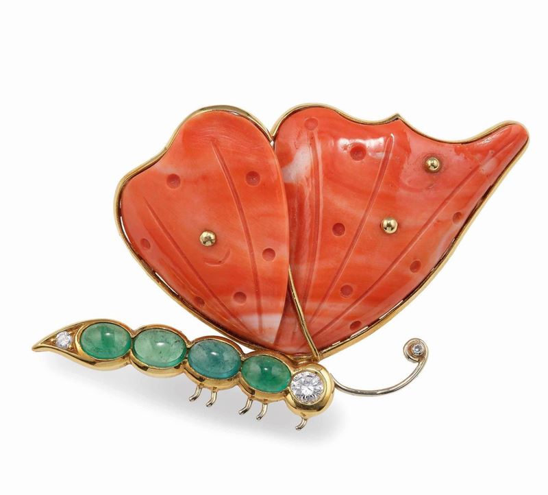 Spilla "farfalla" con corallo, smeraldi e diamanti  - Asta Fine and Coral Jewels - Cambi Casa d'Aste